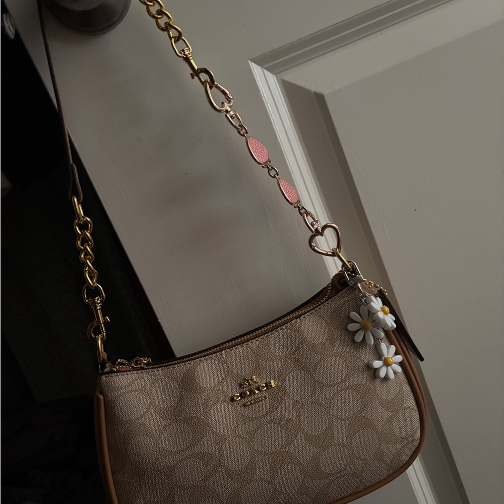 ‼️SOLD‼️Coach Teri Shoulder Bag